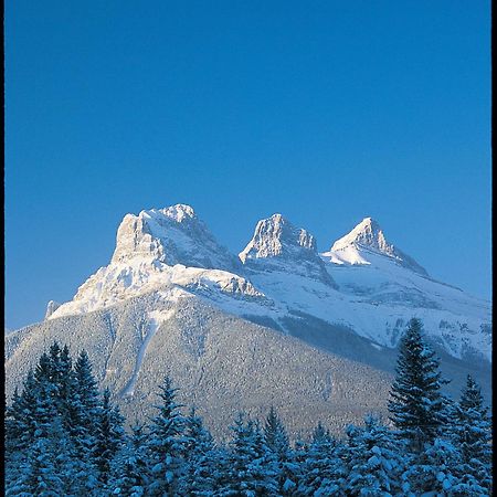 Canmore Inn & Suites Eksteriør billede