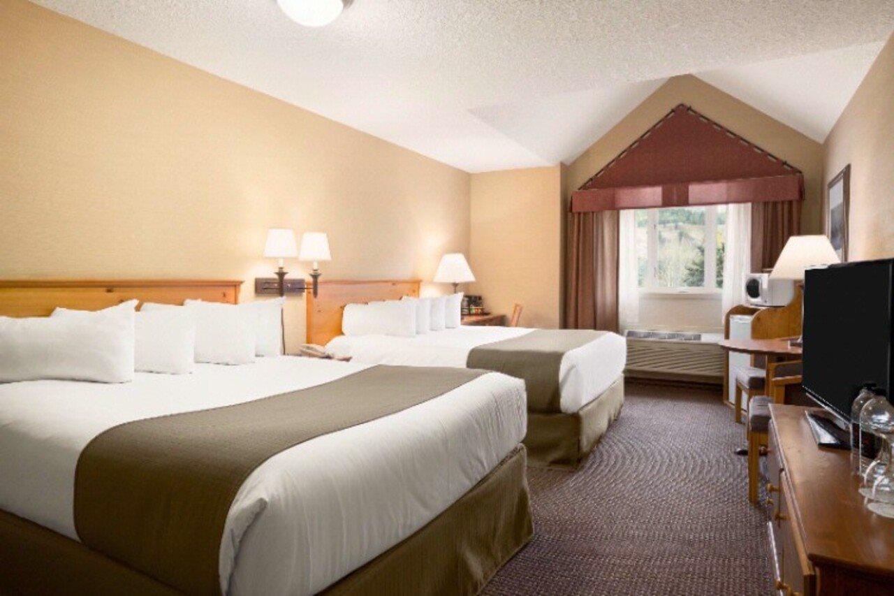 Canmore Inn & Suites Eksteriør billede