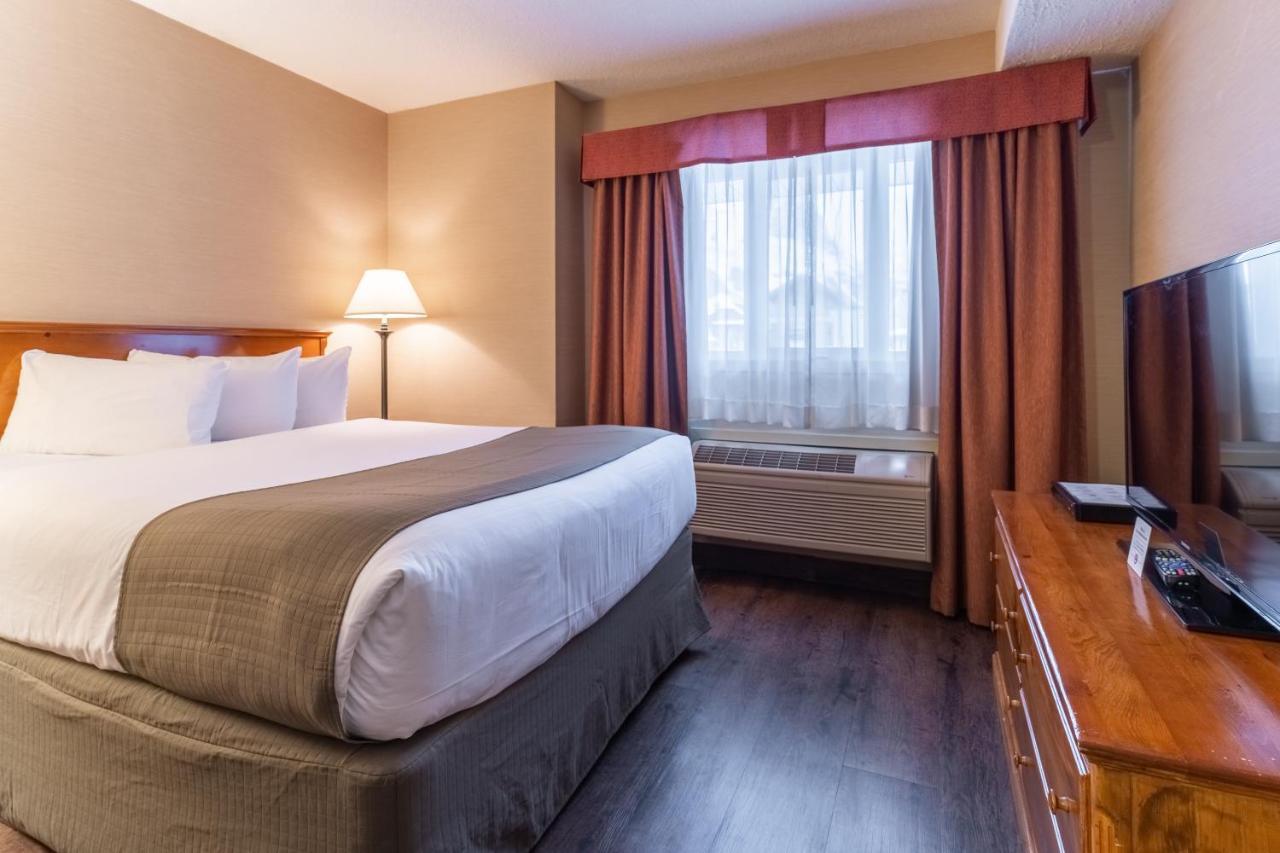 Canmore Inn & Suites Eksteriør billede