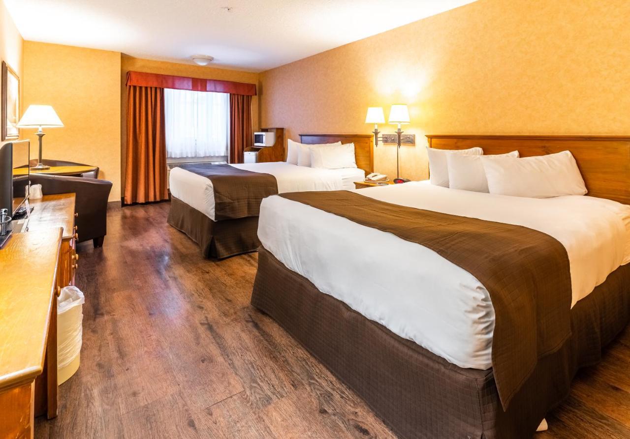 Canmore Inn & Suites Eksteriør billede