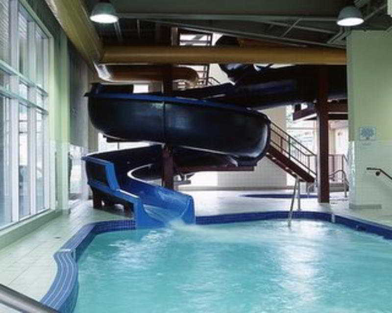 Canmore Inn & Suites Eksteriør billede